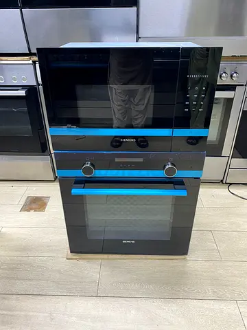 Siemens latest Model  Built-in Brand new oven and microwave