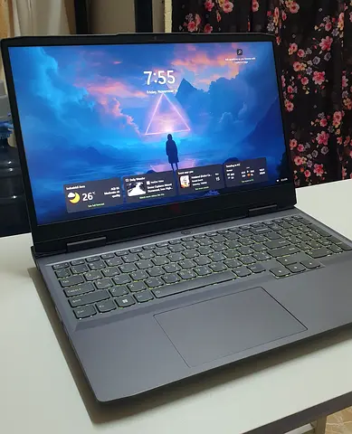 LENOVO LOQ 15IRH8 GAMING LAPTOP