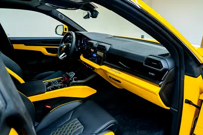 2025 Lamborghini URUS — миниатюра 9