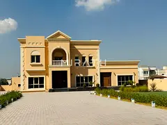 5 bedroomss spacious villa with beautiful gardens