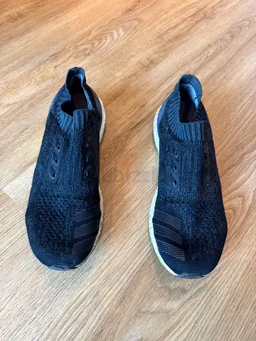 Stylish Black Adidas Sneakers - Perfect for Daily Wear!