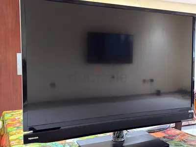 Toshiba 32 inch LED TV