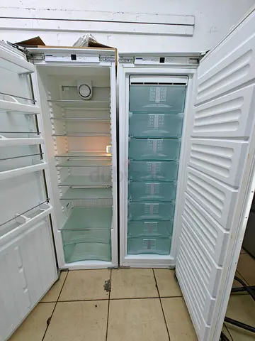 LIEBHERR built in fridge freezer set in excellent condition
