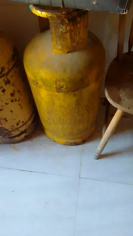Used Gas Cylinder for Sale urgent sale