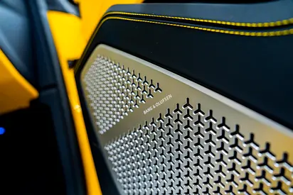 2025 Lamborghini URUS — миниатюра 20