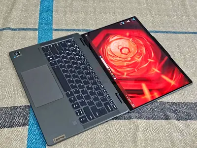 Lenovo Yoga 12th Gen core i7 - Blue Stone - 7i 9 x360 hp spectre envy pro x1 dell xps 13