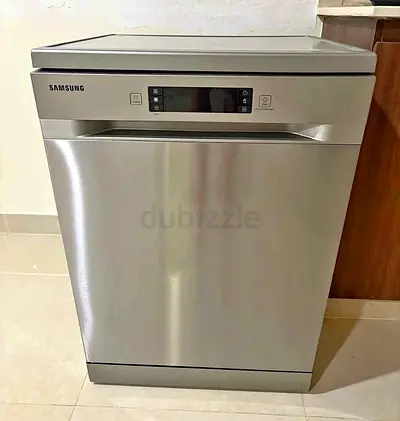 Samsung  13 Place Settings Free Standing Dishwasher