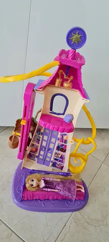 Rapunzel house princess
