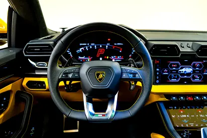 2025 Lamborghini URUS — миниатюра 17