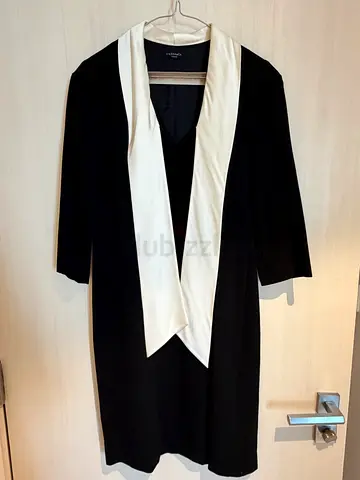 Vassa wool and silk black and white bow dress Size S/M