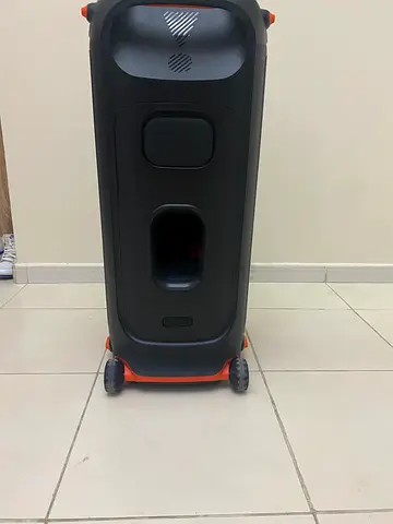 JBL party box  710