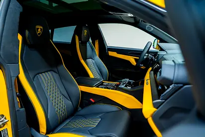 2025 Lamborghini URUS — миниатюра 12