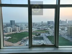 Excellent Office Horizon Tower