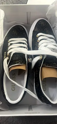 Ladies Guess shoes size 6.5