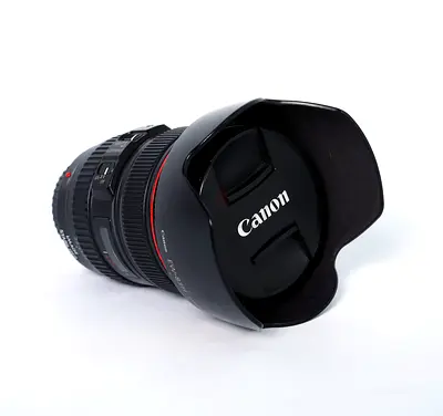 Canon Zoom Lens EF 24-105mm Perfect for Capturing Stunning Photos