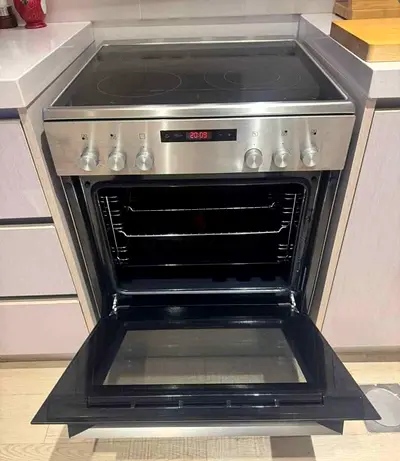 Siemens New Model 60x60cm Electric Cooker stove oven HK8Q3A150M