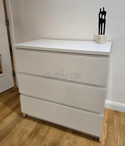Stylish Modern Chest of Drawers in White