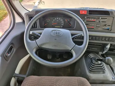 2026 Toyota COASTER — фото 15