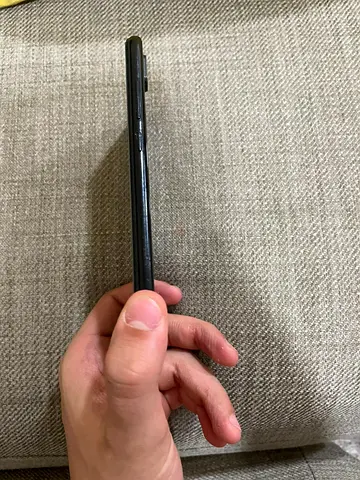 Redmi Note 7 – Simple Description 	•	Screen: 6.3-inch Full HD+ 	•	Storage: 128GB 	•	RAM: 4GB 	•	P