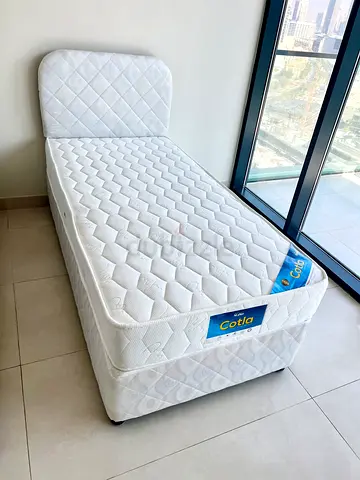 Brand NEW American Style Single Base Wood Bed with Mattress
