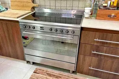 Smeg 5-Zone Electric Ceramic Cooker – 90 x 60 cm Premium Italian Engineering | Excellent Condition