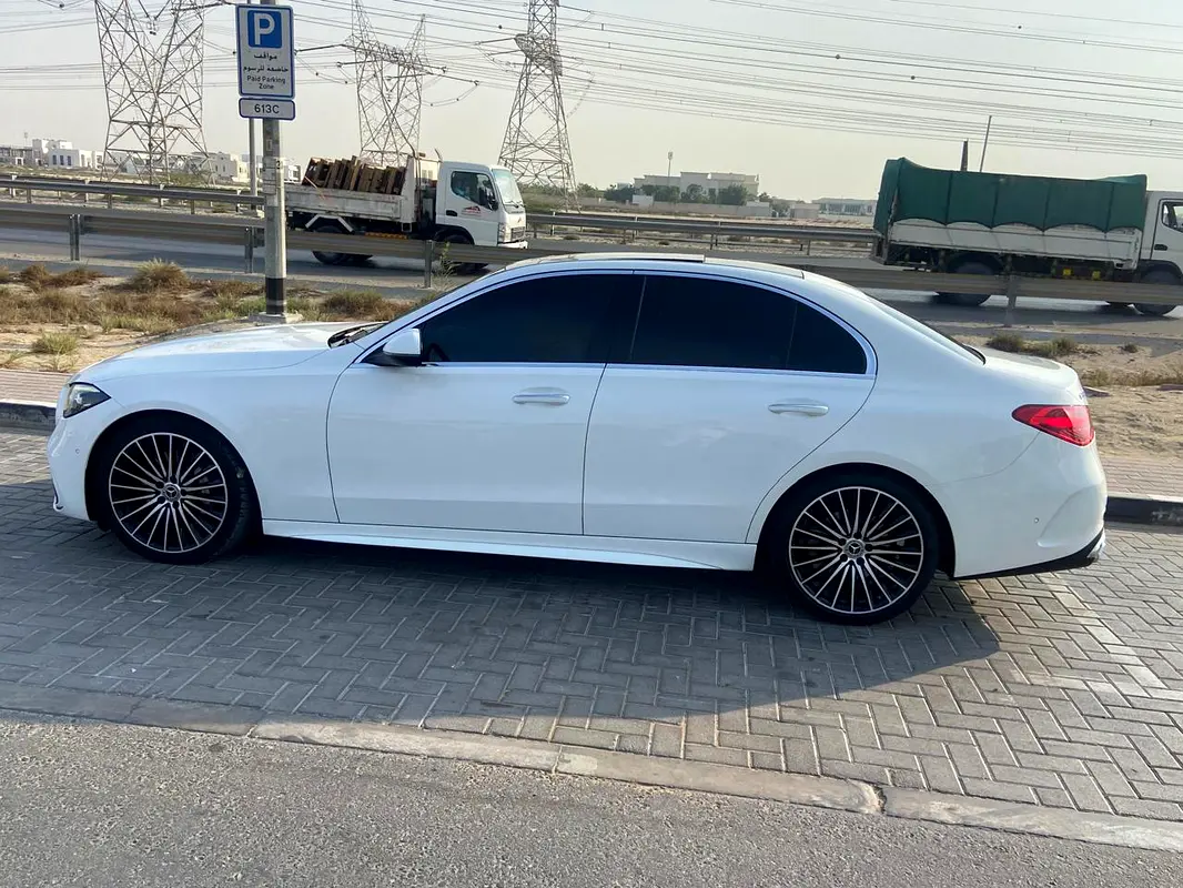 Mercedes-Benz C-Class 2022 — photo 1 of 15