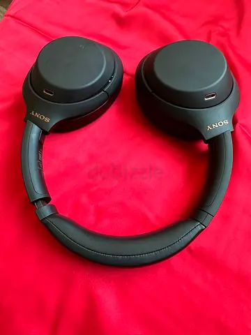 Sony WH-1000XM3 Wireless Noise-Cancelling Headphones – Gently Used