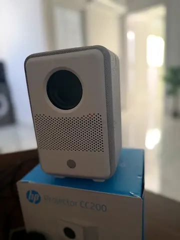 HP Projector CC200 - Compact and Versatile