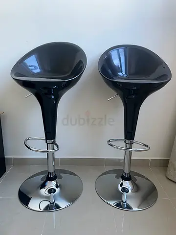 Set of Two Modern Bar Stools in Black ( Bar chair )