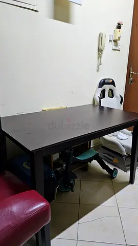 4 Seater Dining Table