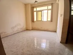 SPECIOUS BRIGHT STUDIO WITH SEPARATE KITCHEN READY TO MOVE FOR FAMILIES ONLY 20K FNF