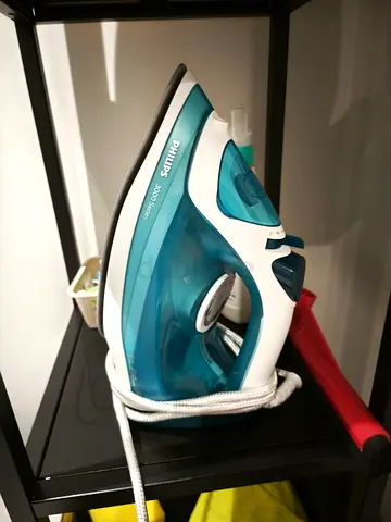 Philips Steam Iron for Effortless Ironing