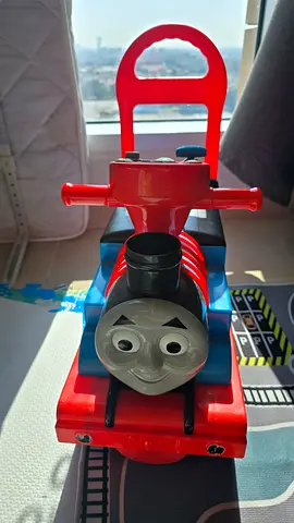 Thomas the train engine ride-on