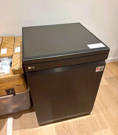 LG Dishwasher 14 Place Setting 9 Programs Quad Wash Inverter Direct Drive Motor