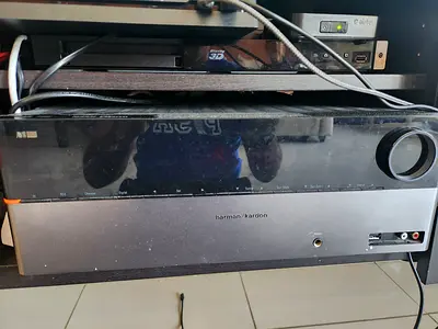 Harman Kardon AVR 158 Receiver with JBL speaker for clearance sale only AED 800