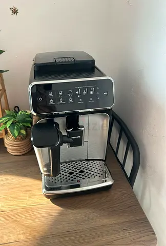 Phillips coffee machine series 3200