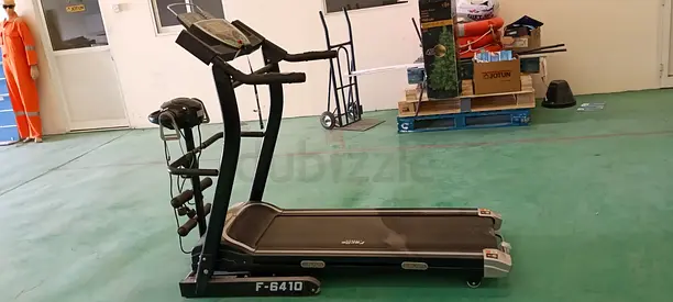 High-Quality Treadmill for Sale - Excellent Condition