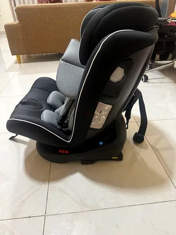Neobreez iGuardia 360 car seat with air bags Safe and Comfortable Car Seat for Your Little One