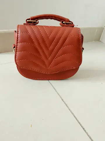 Chic Brown Quilted Handbag