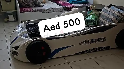 Cool Race Car Bed for Kids - AED 500