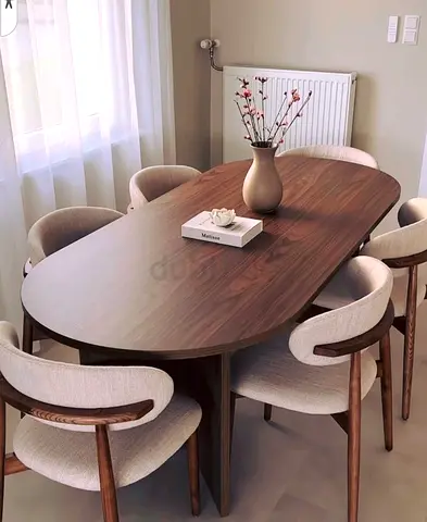 Elegant Oval Dining Table with Stylish Chairs