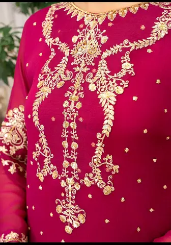 Agha jaan. Ready to wear. Medium size.Elegant Maroon Traditional Dress with Embellishments.