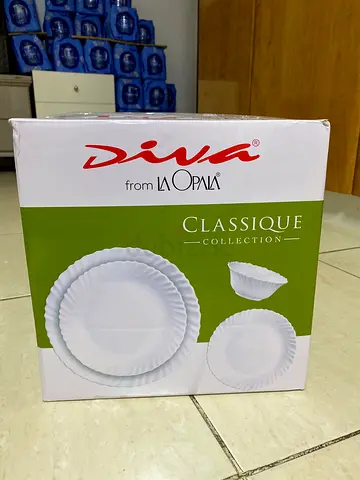 White plates from la opala