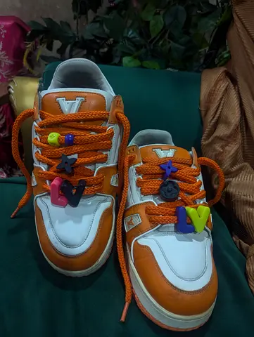 Louis Vuitton Sneakers Trainers in Vibrant Color
