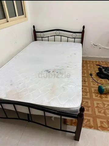 USED Bed