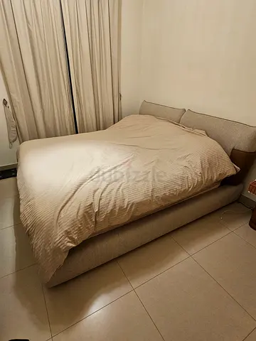 Comfortable and Stylish bed with mattress