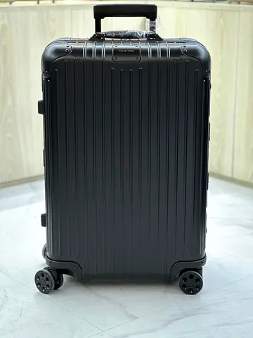 Rimowa M size luggage