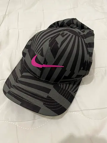 Stylish NIKE Black Cap for Casual Wear Golf