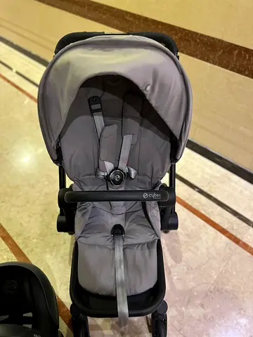 Cybex Priam stroller with cybex cloud car seat