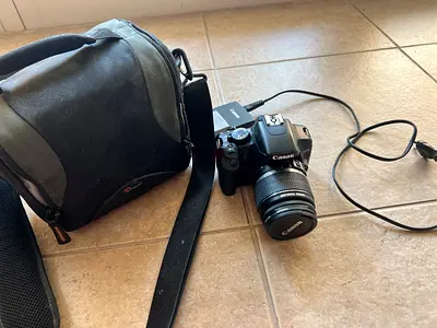 Canon EOS 450D Camera with Bag and Accessories